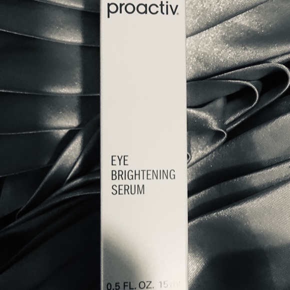 Proactiv Eye Brigtning Serum .5 Oz Vitamins C&E - Picture 1 of 6